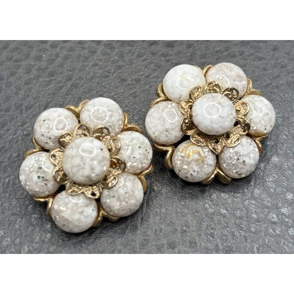 Vintage Kramer Glitter Art Glass Flower Cluster Clip-On Earrings Gold Tone READ